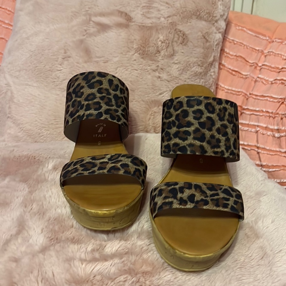 Italian shoemaker wedges size 9 leopard print